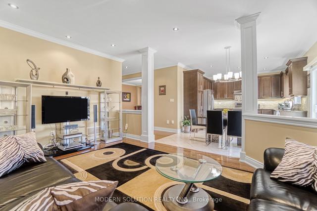 195 Twin Hills Cres, House detached with 4 bedrooms, 3 bathrooms and 4 parking in Vaughan ON | Image 31