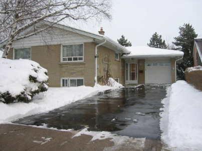 81 Riverhead Dr, House detached with 3 bedrooms, 2 bathrooms and 4 parking in Toronto ON | Image 7