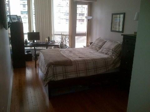 uph05 - 55 Bloor St E, Condo with 2 bedrooms, 2 bathrooms and 1 parking in Toronto ON | Image 9