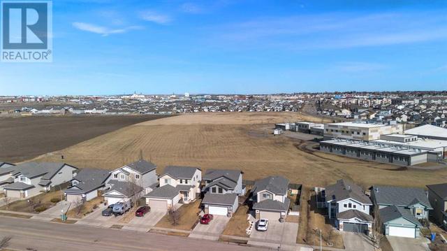 12513 105 Street, House detached with 4 bedrooms, 3 bathrooms and 2 parking in Grande Prairie AB | Image 3