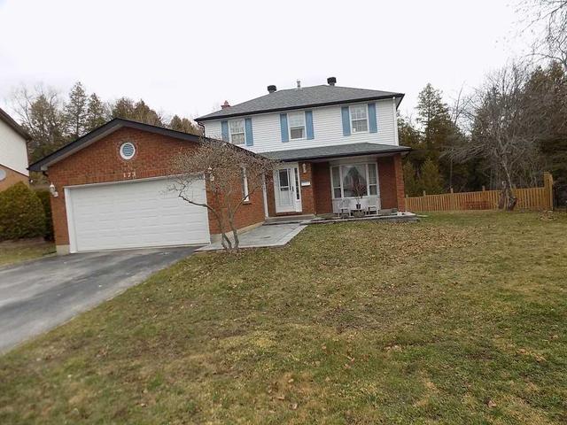 173 Creekwood Dr, House detached with 3 bedrooms, 3 bathrooms and 4 parking in Peterborough ON | Image 1