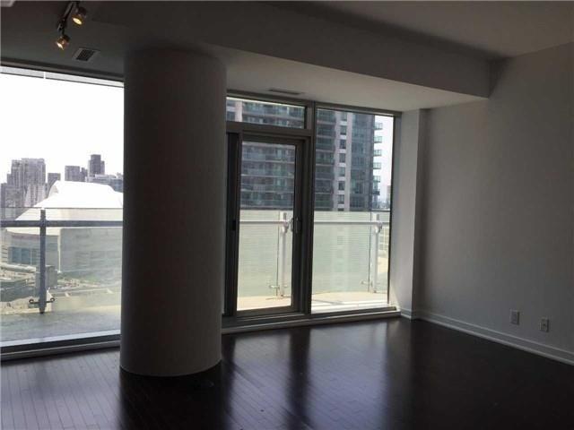 2408 - 14 York St, Condo with 2 bedrooms, 2 bathrooms and 1 parking in Toronto ON | Image 11