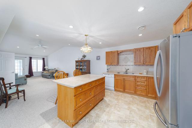 99 Meadow Lane, House attached with 2 bedrooms, 2 bathrooms and 2 parking in Wasaga Beach ON | Image 12