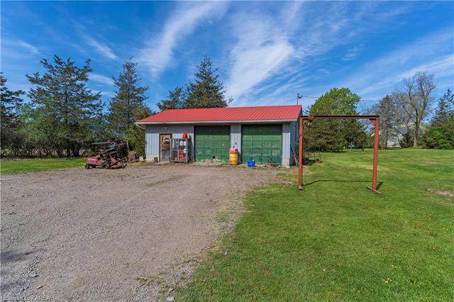 7604 County 2 Road, House detached with 4 bedrooms, 3 bathrooms and 14 parking in Greater Napanee ON | Image 45