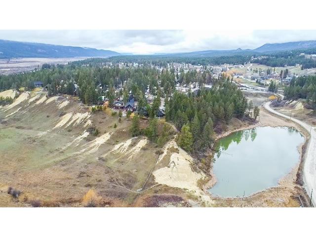 43 - 4868 Riverview Drive, House detached with 2 bedrooms, 2 bathrooms and 6 parking in East Kootenay G BC | Image 12