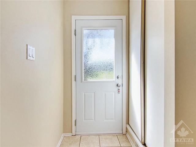 1965 Greenway Park Lane, Townhouse with 3 bedrooms, 2 bathrooms and 2 parking in Ottawa ON | Image 2