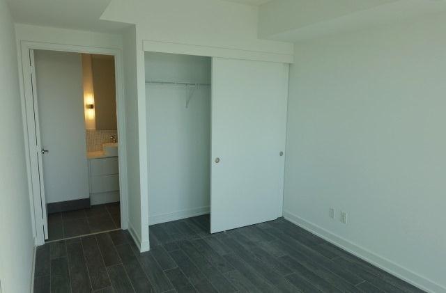 1701 - 185 Roehampton Ave, Condo with 2 bedrooms, 2 bathrooms and null parking in Toronto ON | Image 6