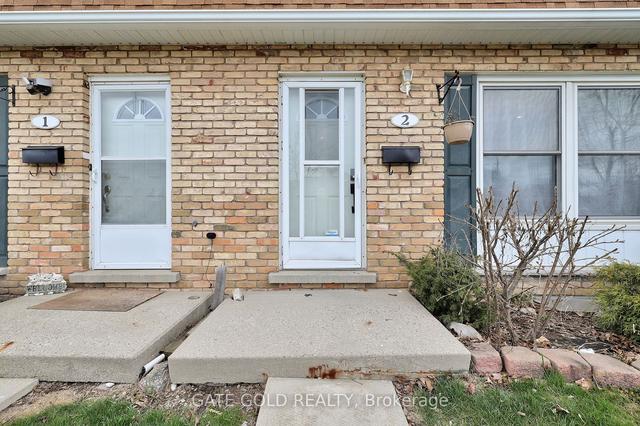 2 - 596 Grey St, Townhouse with 3 bedrooms, 2 bathrooms and 1 parking in Brantford ON | Image 12