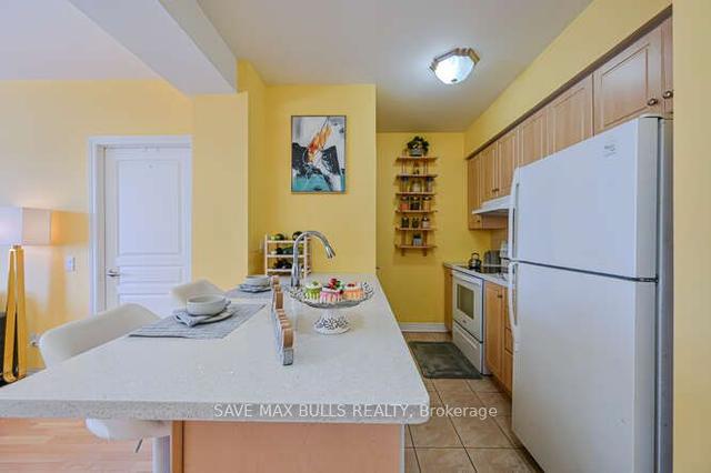519 - 1415 Lawrence Ave W, Condo with 2 bedrooms, 2 bathrooms and 1 parking in Toronto ON | Image 4