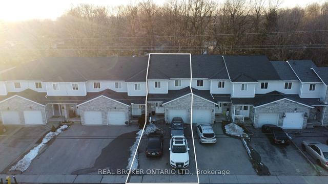 1488 Franklin Blvd, House attached with 3 bedrooms, 2 bathrooms and 4 parking in Cambridge ON | Image 8