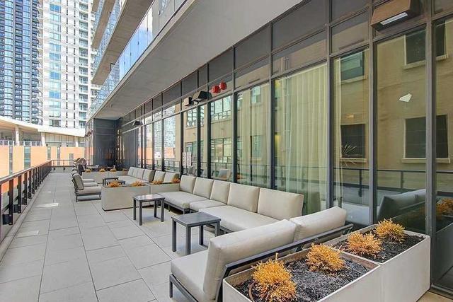 2711 - 87 Peter St, Condo with 1 bedrooms, 1 bathrooms and 0 parking in Toronto ON | Image 5