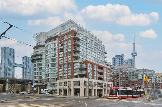 725 - 550 Queens Quay W, Condo with 2 bedrooms, 2 bathrooms and 1 parking in Toronto ON | Image 1