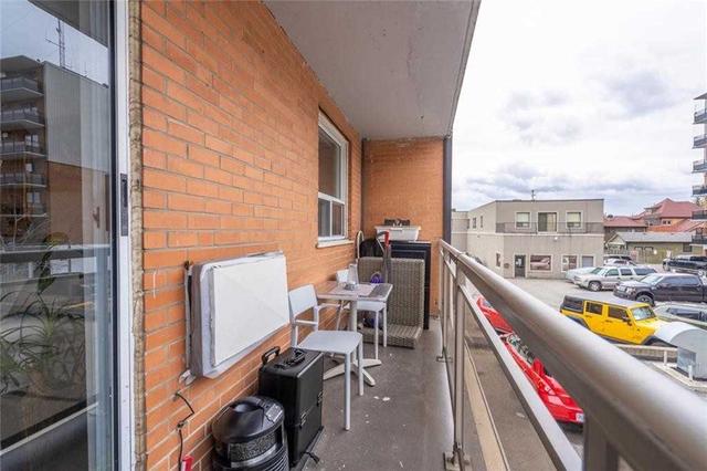207 - 30 Summit Ave, Condo with 1 bedrooms, 1 bathrooms and 1 parking in Hamilton ON | Image 17
