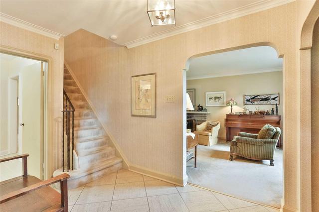 180 Gordon Rd, House detached with 6 bedrooms, 3 bathrooms and 3 parking in Toronto ON | Image 7