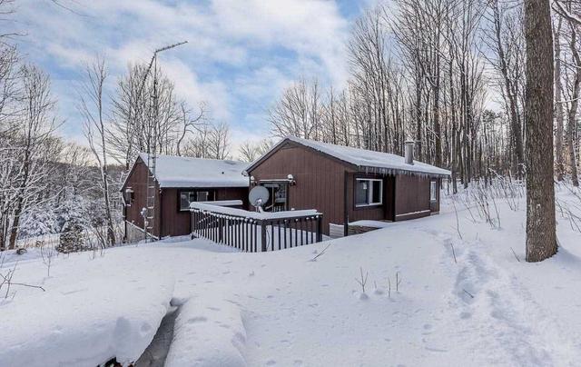 33 Huronwoods Dr, House detached with 3 bedrooms, 2 bathrooms and 6 parking in Oro Medonte ON | Image 28