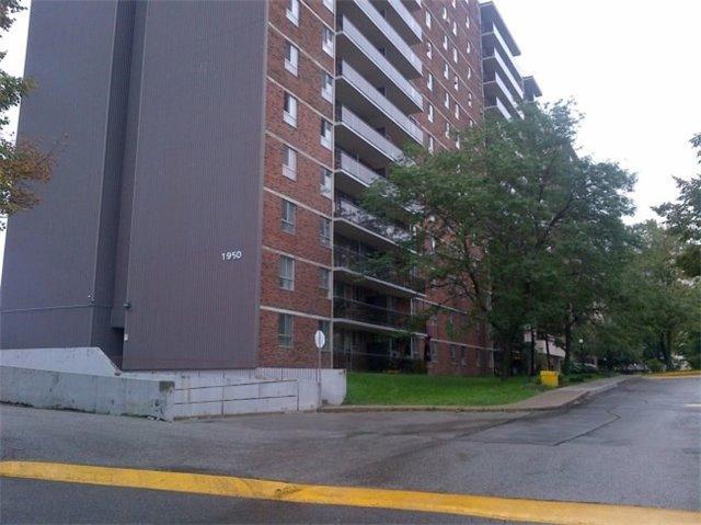 0208 - 1950 Kennedy Rd, Condo with 3 bedrooms, 1 bathrooms and 1 parking in Toronto ON | Image 1