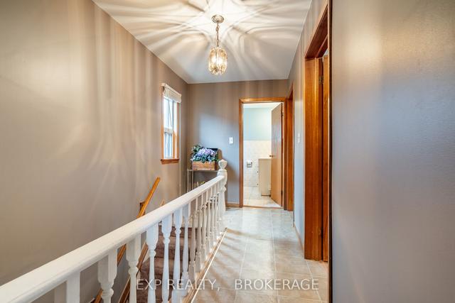 68 Gage Ave N, House detached with 4 bedrooms, 2 bathrooms and 2 parking in Hamilton ON | Image 19
