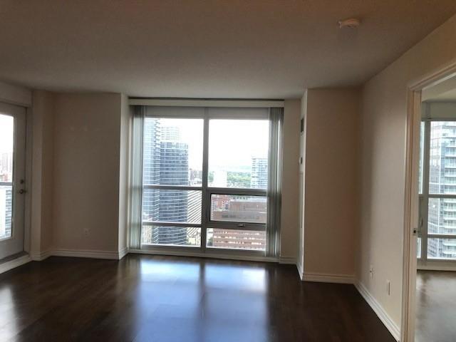 3002 - 761 Bay St, Condo with 2 bedrooms, 2 bathrooms and 1 parking in Toronto ON | Image 15