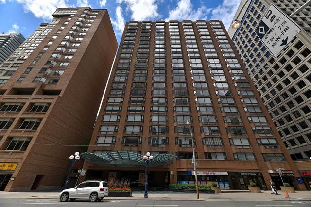 401 - 1166 Bay St, Condo with 2 bedrooms, 2 bathrooms and 2 parking in Toronto ON | Image 1
