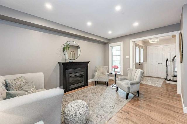 1229 Freeman St, House attached with 3 bedrooms, 4 bathrooms and 4 parking in Burlington ON | Image 37