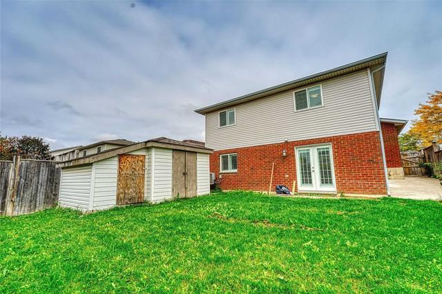 21 Featherwood Cres, House detached with 3 bedrooms, 1 bathrooms and 2 parking in Hamilton ON | Image 8