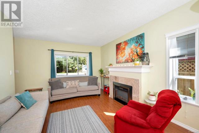 615 Treanor Ave, House detached with 3 bedrooms, 3 bathrooms and 2 parking in Langford BC | Image 10