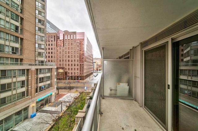 305 - 761 Bay St, Condo with 1 bedrooms, 1 bathrooms and 0 parking in Toronto ON | Image 20