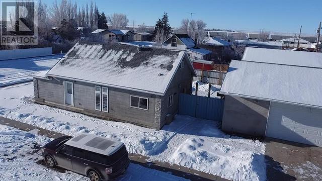 131 And 135 2 Avenue S, House detached with 1 bedrooms, 1 bathrooms and 5 parking in Champion AB | Image 8