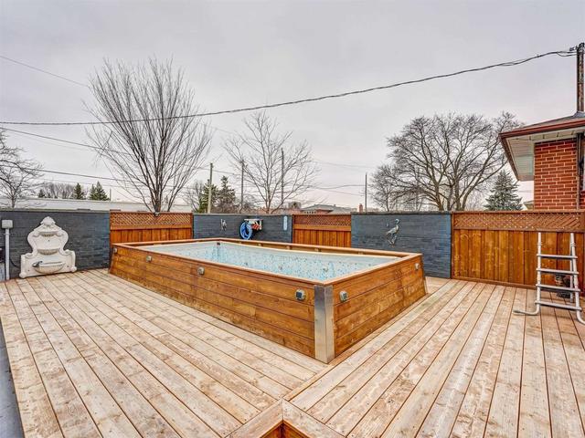 59 Gatesgill Cres, House detached with 4 bedrooms, 3 bathrooms and 6 parking in Toronto ON | Image 19