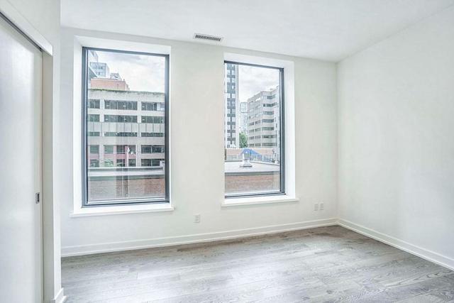 301 - 22 Lombard St, Condo with 2 bedrooms, 2 bathrooms and 0 parking in Toronto ON | Image 11