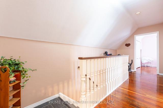 16 Edith St, House detached with 2 bedrooms, 2 bathrooms and 4 parking in London ON | Image 11