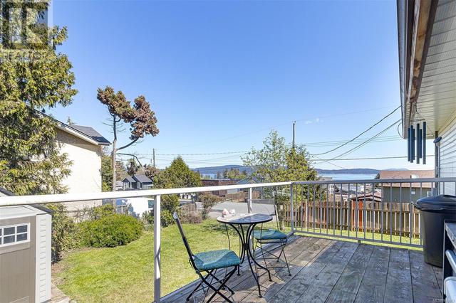 1669 Robert St, House detached with 3 bedrooms, 1 bathrooms and 3 parking in North Cowichan BC | Image 29