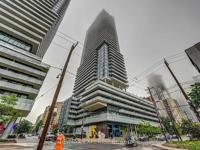 4001 - 161 Roehampton Ave, Condo with 1 bedrooms, 1 bathrooms and 1 parking in Toronto ON | Image 1