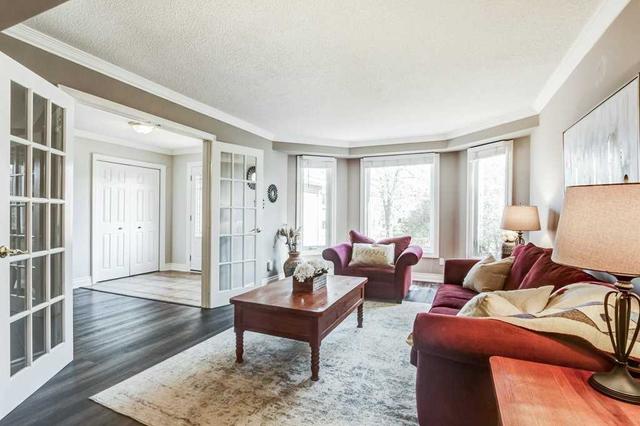 2307 Towne Blvd, House detached with 4 bedrooms, 3 bathrooms and 5 parking in Oakville ON | Image 33