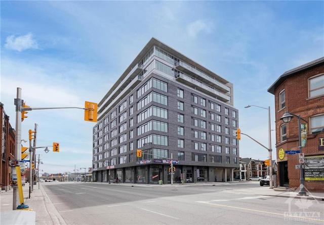 210 - 46 Flora Street, Condo with 1 bedrooms, 1 bathrooms and null parking in Ottawa ON | Card Image