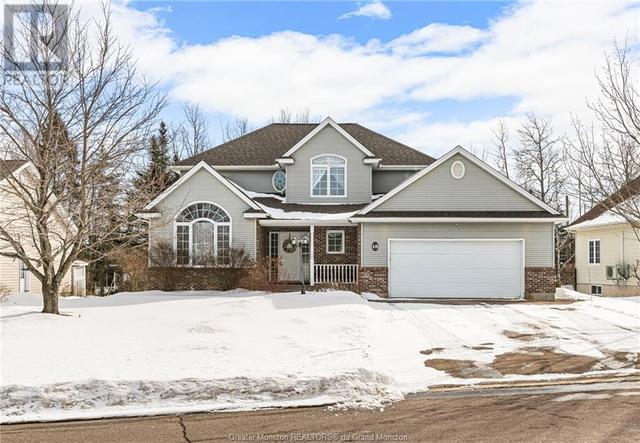 18 Foxwood Dr, House detached with 5 bedrooms, 3 bathrooms and null parking in Moncton NB | Image 1