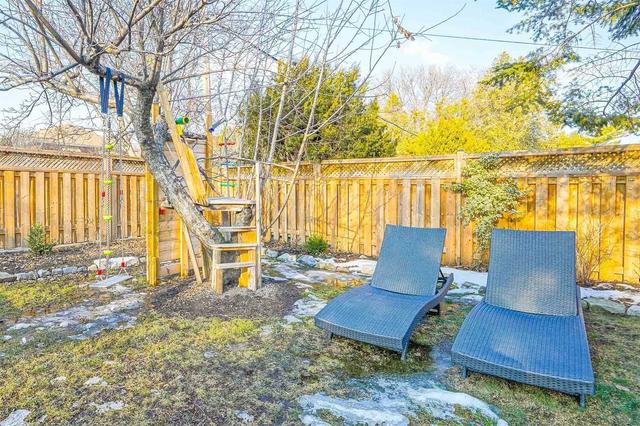 66 Greenfield Dr, House detached with 3 bedrooms, 2 bathrooms and 3 parking in Toronto ON | Image 30