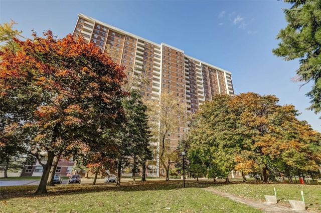 1701 - 205 Hilda Ave, Condo with 2 bedrooms, 1 bathrooms and 1 parking in Toronto ON | Image 1
