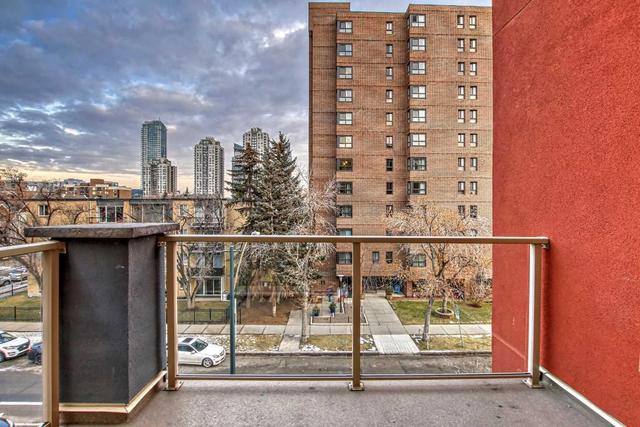 404 - 1029 15 Avenue Sw, Condo with 3 bedrooms, 2 bathrooms and 1 parking in Calgary AB | Image 25
