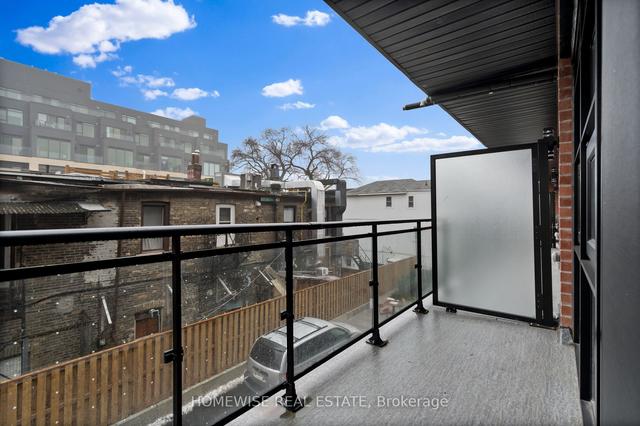 202 - 485 Logan Ave, Townhouse with 2 bedrooms, 2 bathrooms and 1 parking in Toronto ON | Image 6