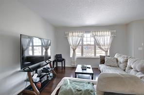 862 Panatella Boulevard Nw, Home with 2 bedrooms, 3 bathrooms and 2 parking in Calgary AB | Image 9