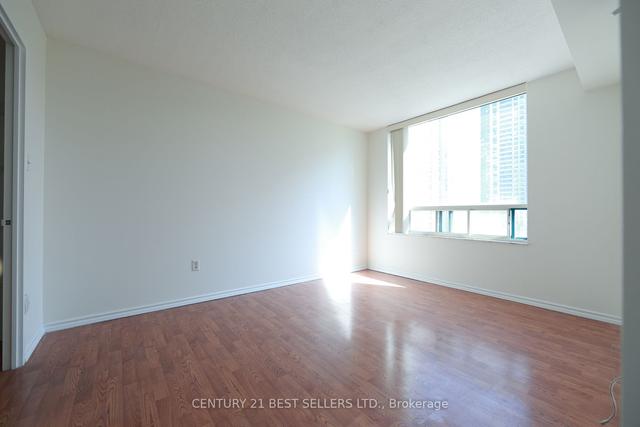 701 - 285 Enfield Pl, Condo with 2 bedrooms, 2 bathrooms and 1 parking in Mississauga ON | Image 12