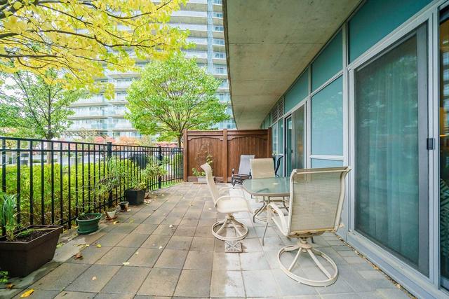 429 - 165 Legion Rd N, Condo with 1 bedrooms, 1 bathrooms and 1 parking in Toronto ON | Image 5
