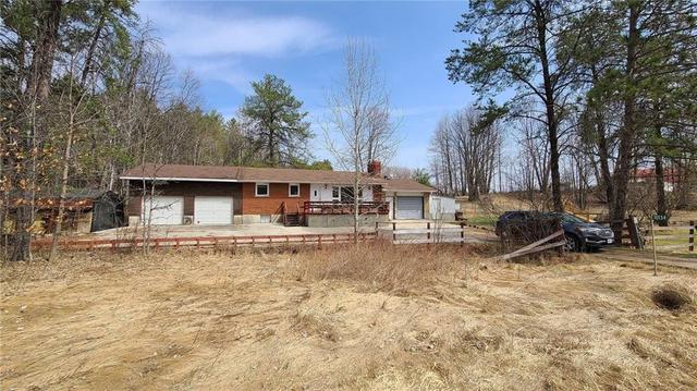 10134 Highway 60 Highway, House detached with 3 bedrooms, 1 bathrooms and 4 parking in North Algona Wilberforce ON | Image 1