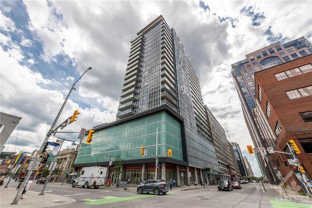 2109 - 324 Laurier Avenue W, Condo with 2 bedrooms, 2 bathrooms and 1 parking in Ottawa ON | Image 1
