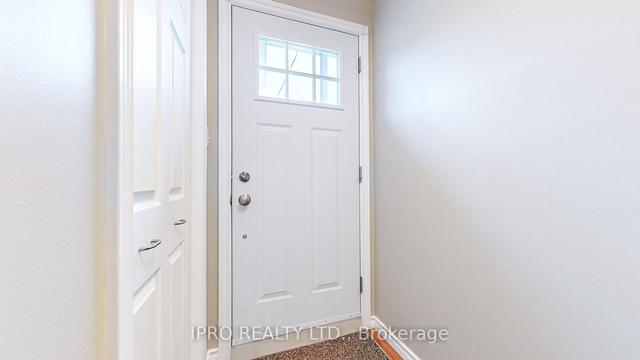 296 Porter St, House semidetached with 3 bedrooms, 2 bathrooms and 3 parking in Oshawa ON | Image 23