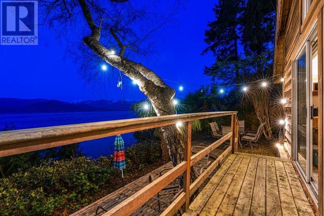 47 Brunswick Beach Road, House detached with 2 bedrooms, 2 bathrooms and 4 parking in Lions Bay BC | Image 34