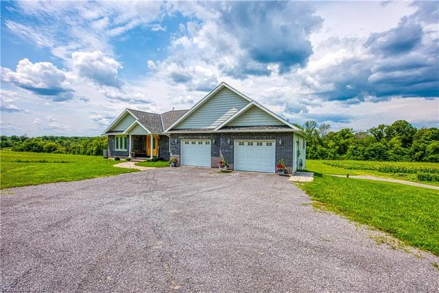 989 County 1 Road E, House detached with 3 bedrooms, 2 bathrooms and 6 parking in Stone Mills ON | Image 3