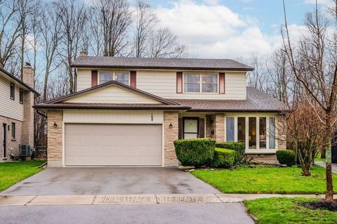 108 Stonehaven Dr, Waterloo, ON, N2L6B2 | Card Image