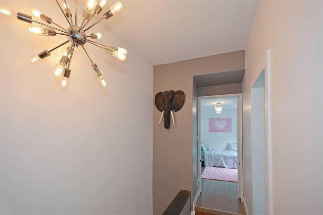 930 Eastern Ave, House attached with 3 bedrooms, 2 bathrooms and 1 parking in Toronto ON | Image 14